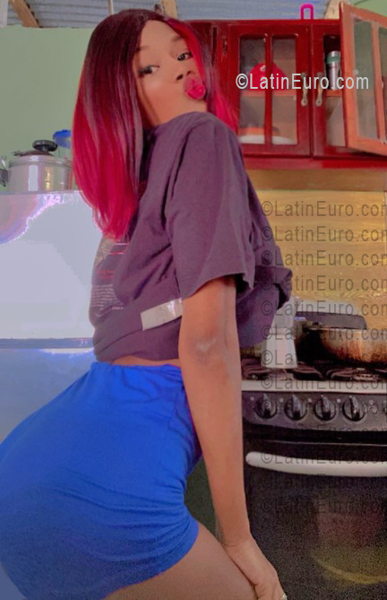 Date this young Dominican Republic girl Ester from Santo Domingo DO56667