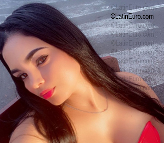 Date this hard body Dominican Republic girl Jenn from Santiago DO56738