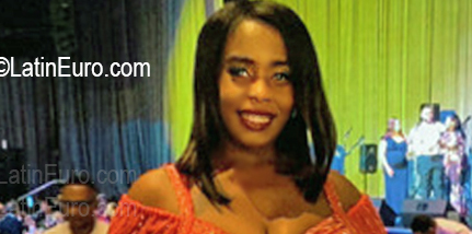 Date this pretty Dominican Republic girl Lise from Santo Domingo DO56811