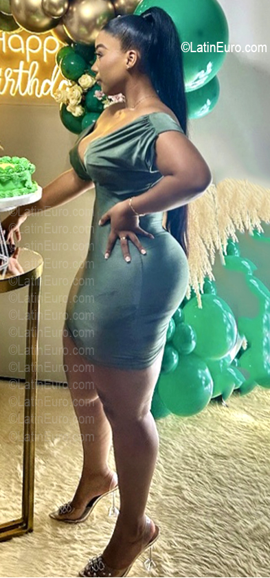 Date this good-looking Colombia girl Luisa from Cali CO33813