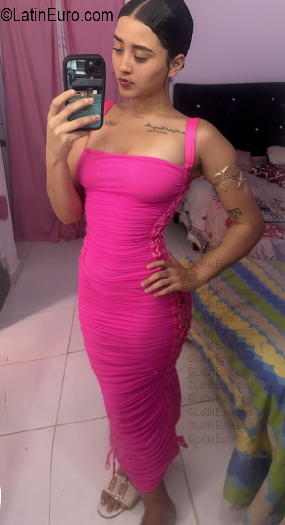 Date this charming Dominican Republic girl Michelle from La Romana DO56883