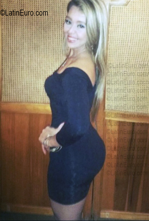 Date this funny Colombia girl Rachel from Bogota CO33817
