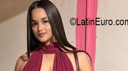 Date this athletic Dominican Republic girl Graviela dominguez from Santiago DO56994