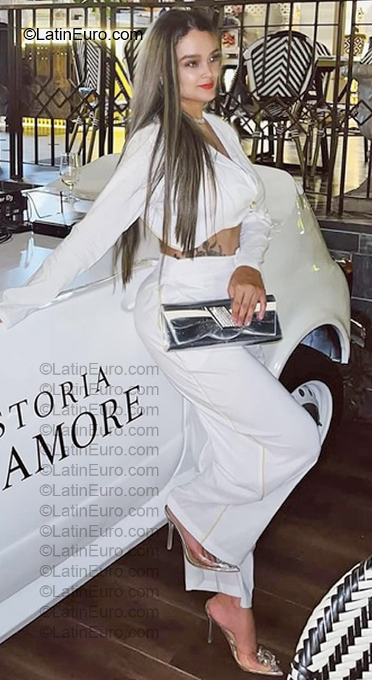 Date this exotic Colombia girl Stefany from Cali CO33884