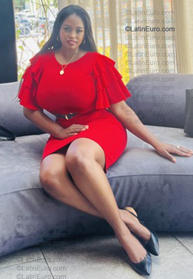Date this delightful Dominican Republic girl Isabela from Santo Domingo DO57177