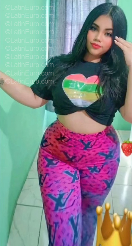 Date this foxy Dominican Republic girl Marbel from Santiago De Los Caballeros DO57197
