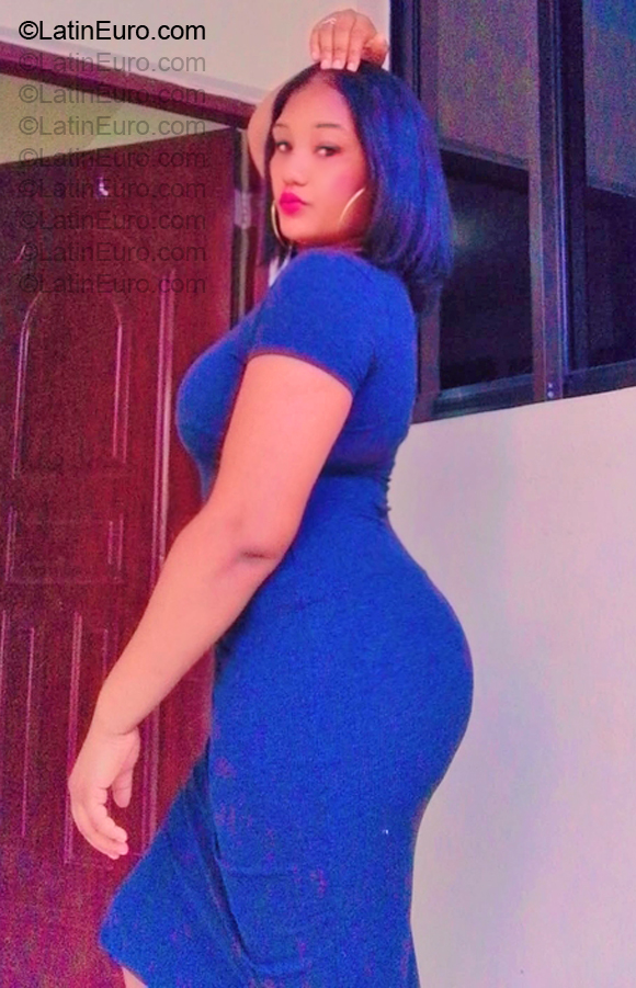 Date this happy Dominican Republic girl Ciss from Santiago DO57207