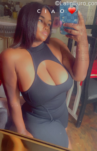 Date this sensual Dominican Republic girl Rosangel from Santo Domingo DO57232