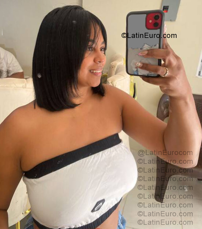 Date this stunning Dominican Republic girl Rous from Distrito Nacional DO57288