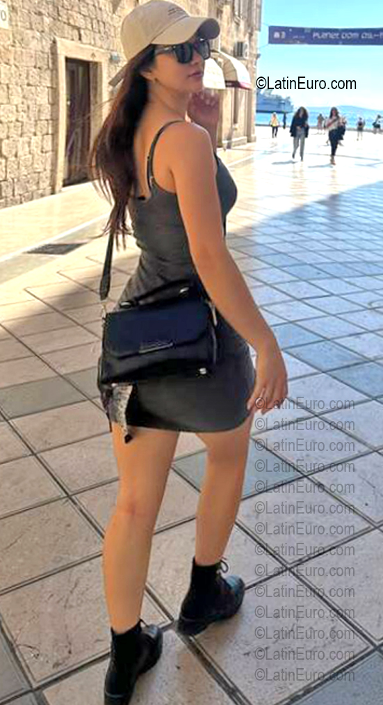 Date this cute Brazil girl Eve from Rio de Janeiro BR12479